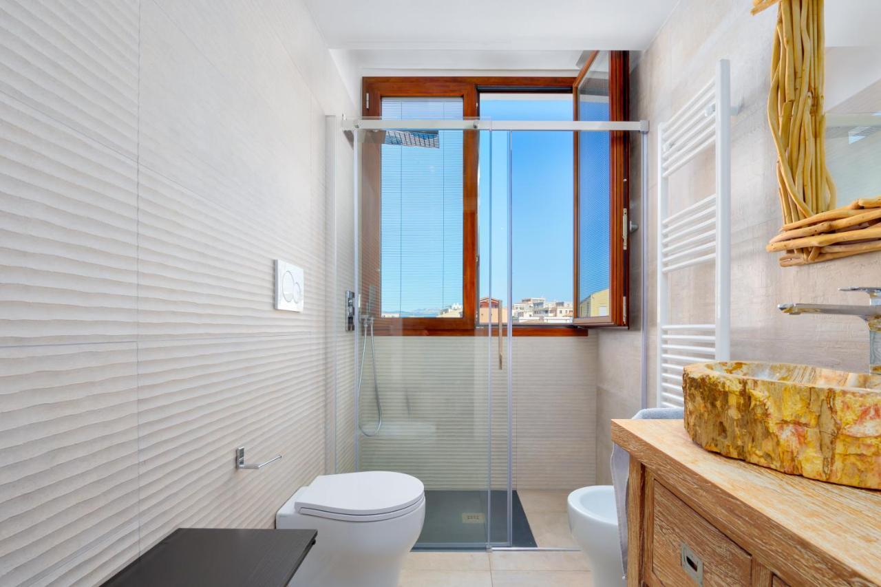 Window On The Sea Apartment Olbia Ngoại thất bức ảnh