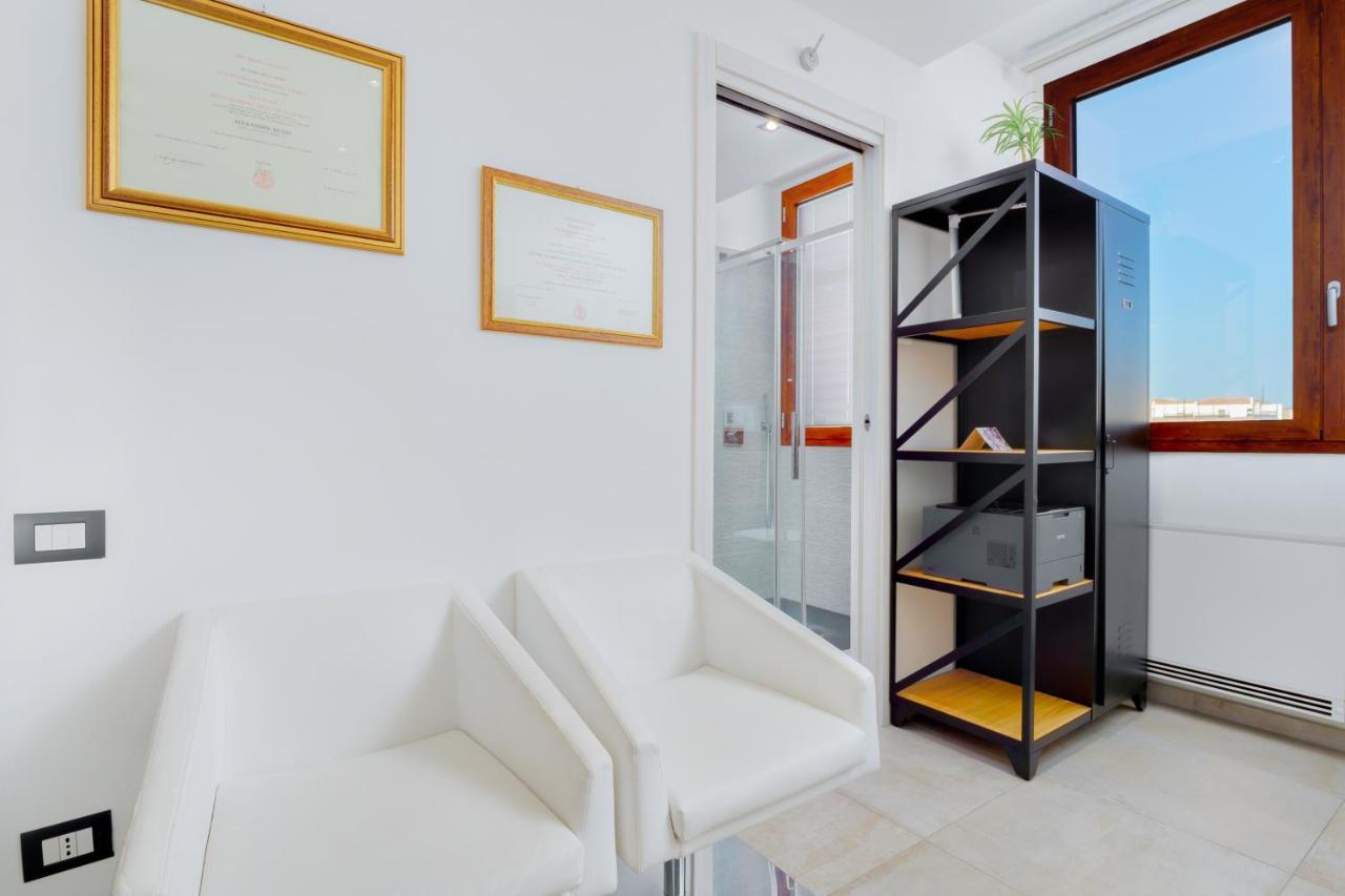 Window On The Sea Apartment Olbia Ngoại thất bức ảnh