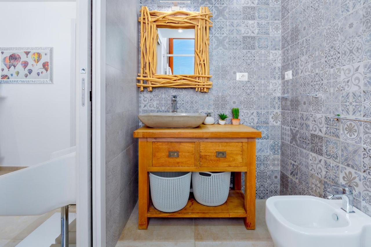 Window On The Sea Apartment Olbia Ngoại thất bức ảnh